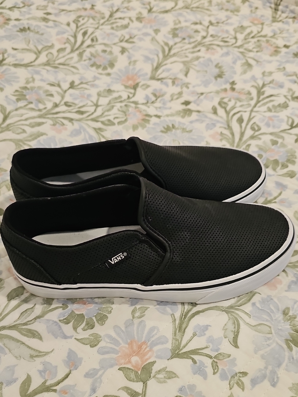 Vans Womens Black Perforated Slip-On Loafers, 9, Never Worn!!